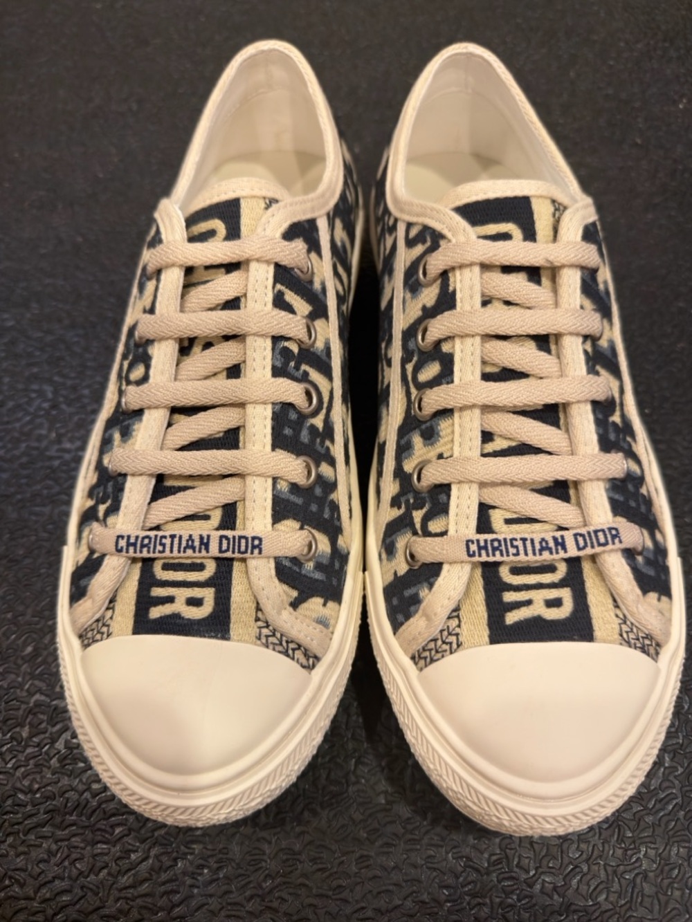 Christian Dior Walk N’ Dior Sneakers - Picture 5 of 10